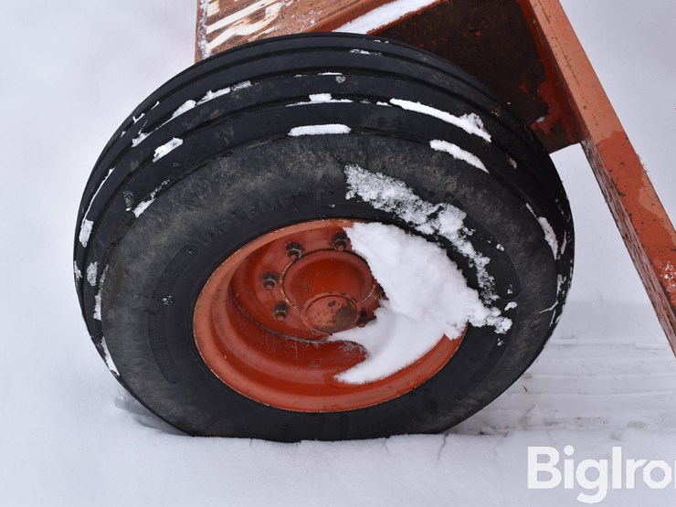 nh-savage-6580-aerator-image-19