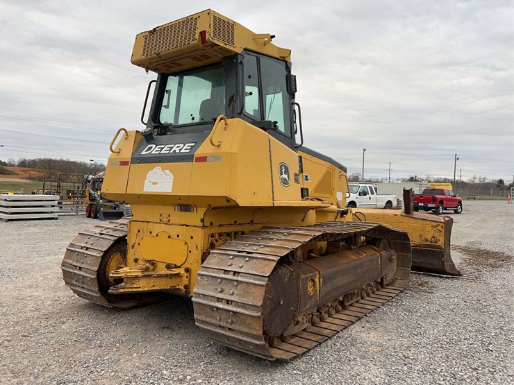 2007-deere-750j-image-18