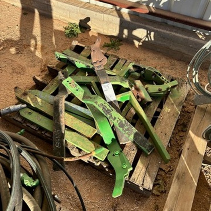 PALLET OF 1X3 SHANKS