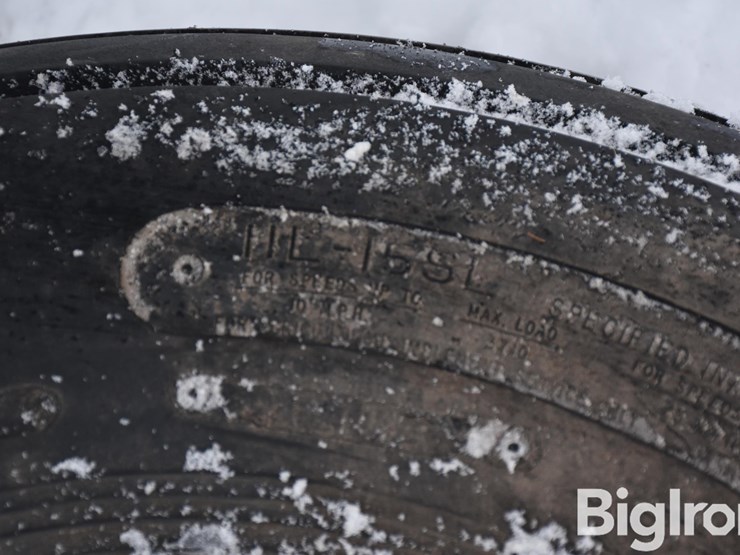 misc-tires-on-pallet-image-13