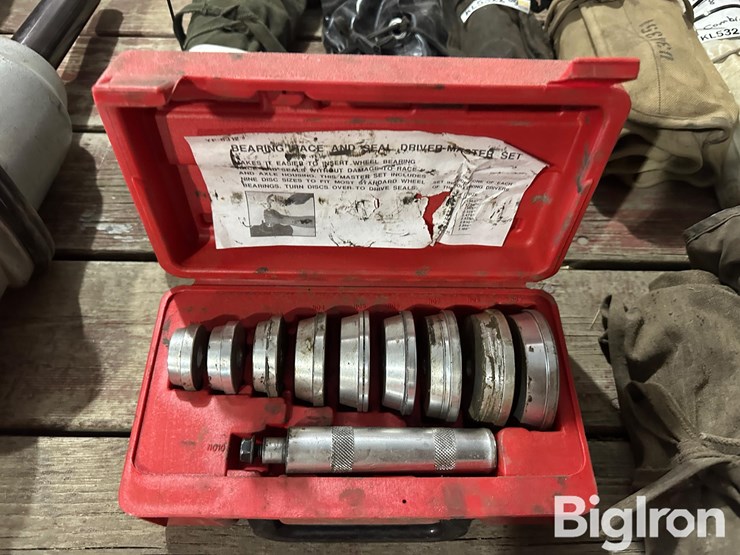 cases-of-specialty-tools-image-2