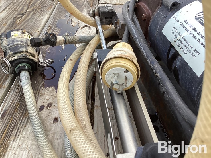 johnson-blue-fertilizer-pump-image-14