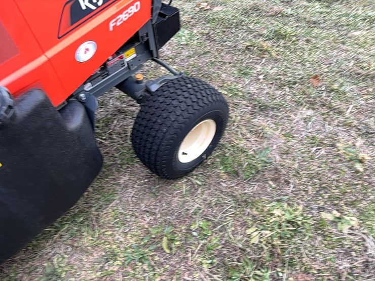 2022-kubota-f2690-snow-utility-tractor-sn:14383-image-10