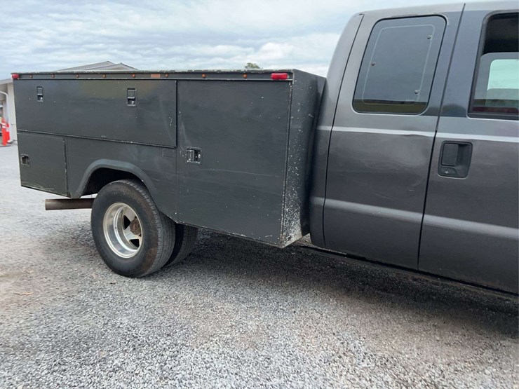 2003-ford-f350-image-16