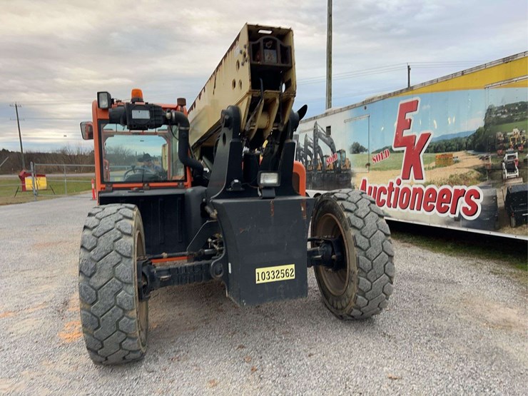 2015-jlg-g6-42a-image-22