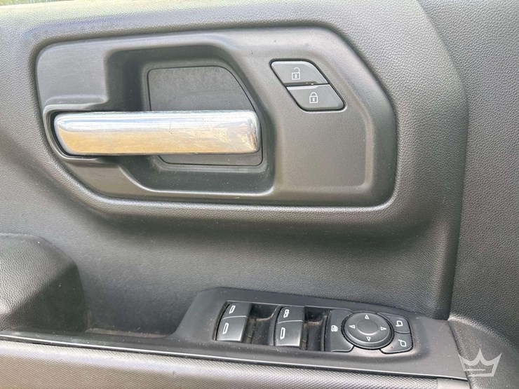 2021-chevrolet-silverado-1500-image-9