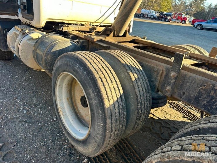 1999-mack-rd688-triaxle-dump-truck-image-23