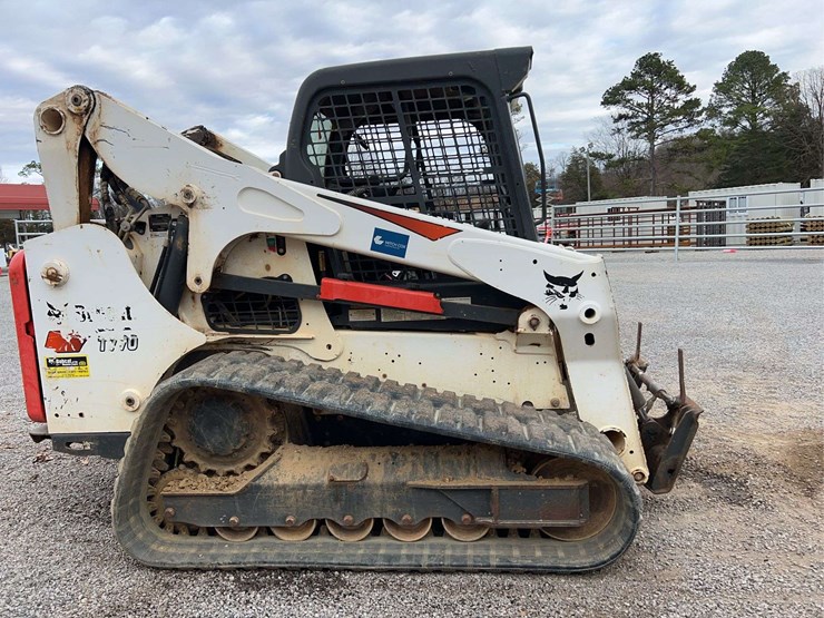 2019-bobcat-t770-image-14