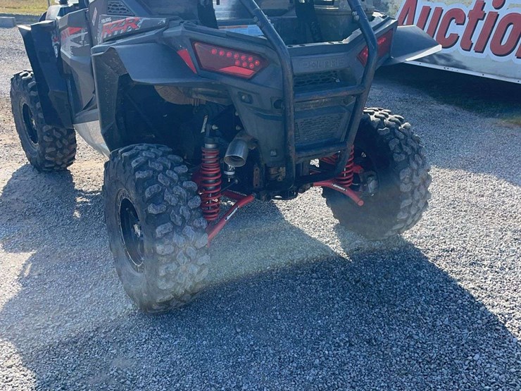 2015-polaris-rzr-900-image-6