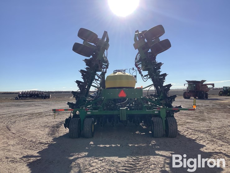 2017-john-deere-1890c-1910t-air-seeder-&-commodity-cart-image-6