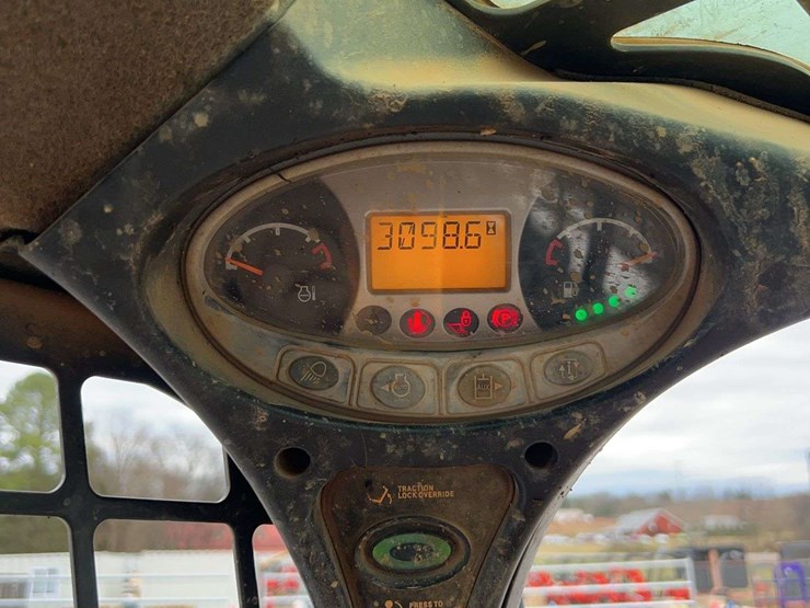 2019-bobcat-t770-image-38