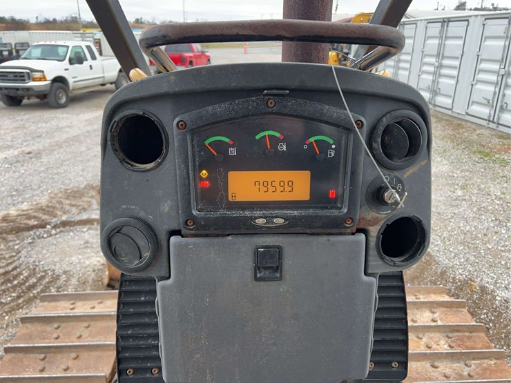 2015-caterpillar-d5k2-lgp-image-41