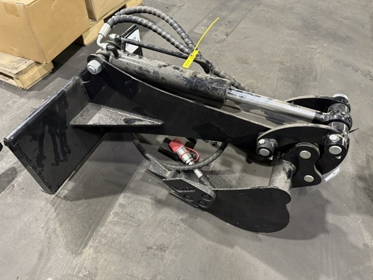 2025-aboss-backhoe-drag-arm-image-2