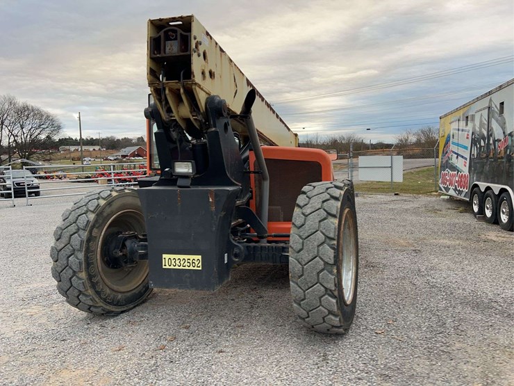 2015-jlg-g6-42a-image-20