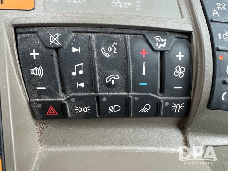 john-deere-600r-image-94