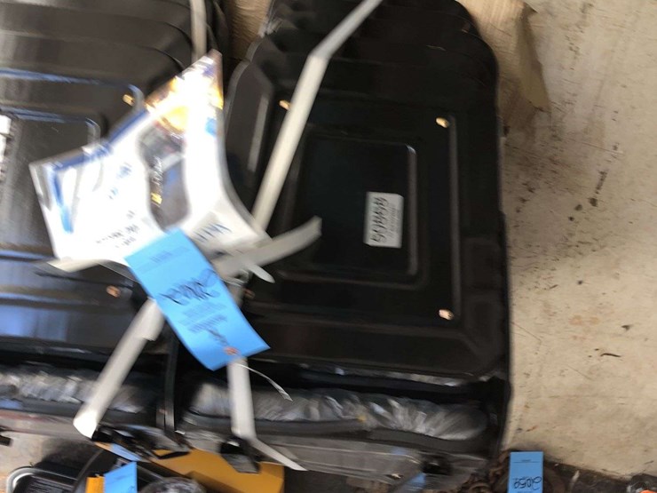 unused-10-(pc)-sklp-equipment-seats-image-1