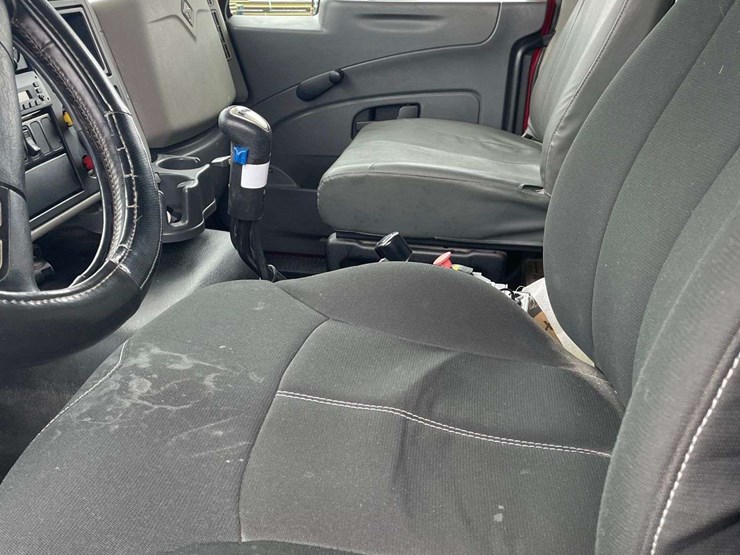 2009-international-7600-image-7