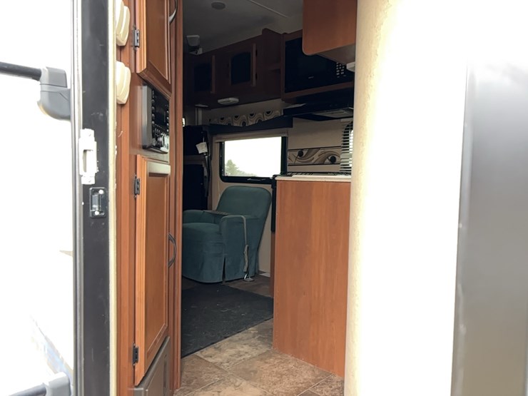 2015-coachman-freedom-express-camper-vn:5zt2fesbxfa014928,-image-10