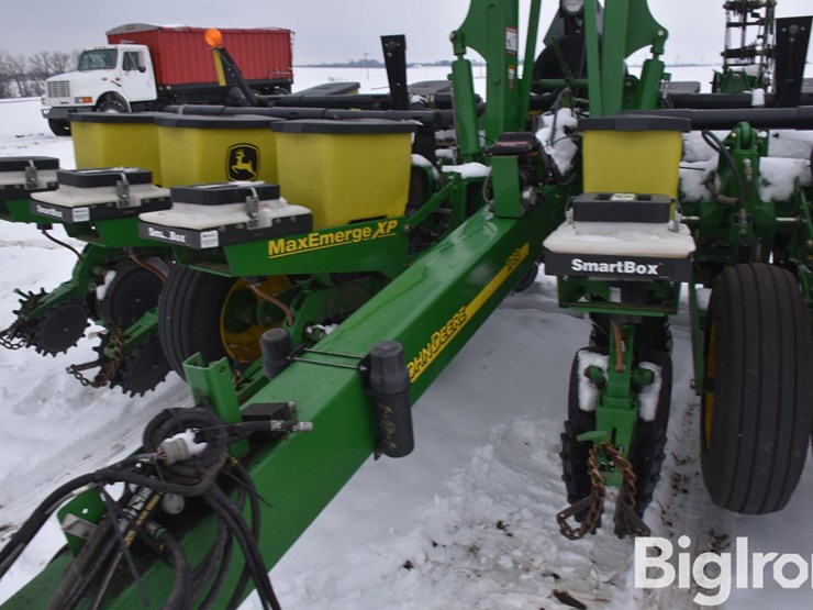 john-deere-1760-image-17