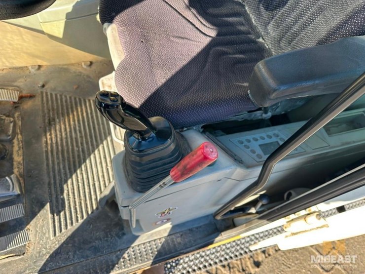 2012-liebherr-924c-wheeled-excavator-image-41