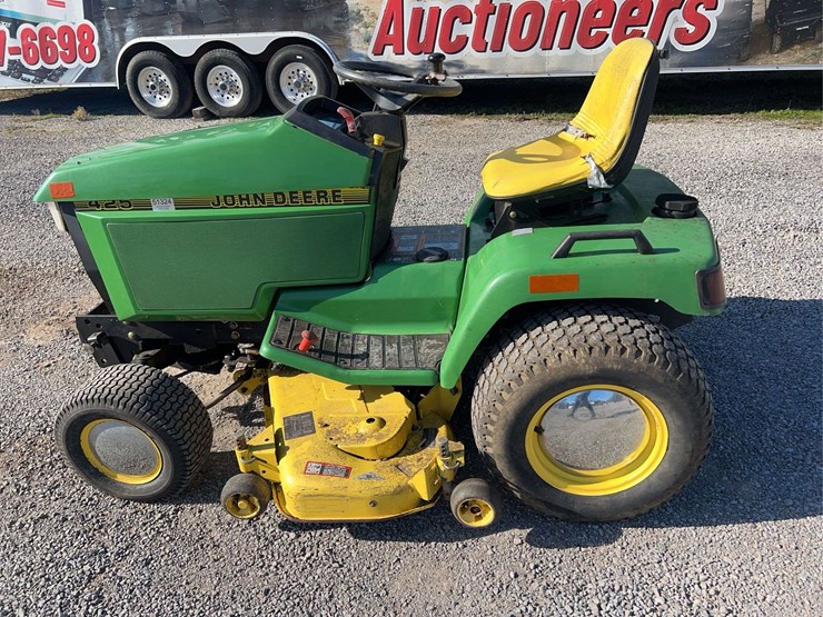john-deere-425-image-19