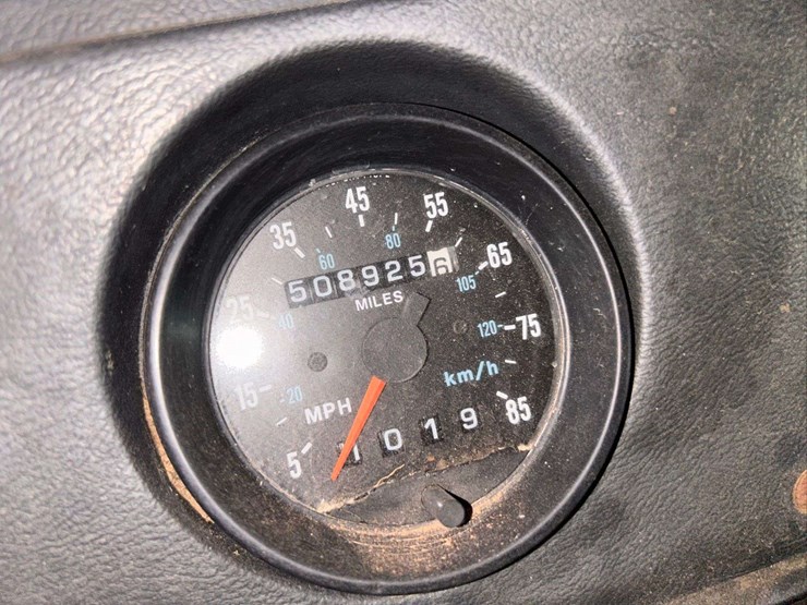 1995-mack-rd688s-image-32