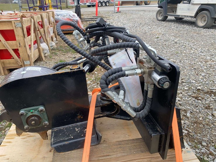 unused-giyi-mini-skid-steer-articulating-stump-grinder-image-4