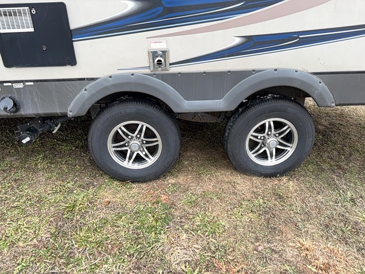 2015-coachman-freedom-express-camper-vn:5zt2fesbxfa014928,-image-6