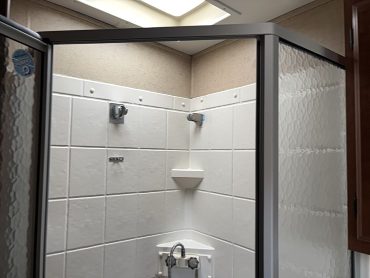 2015-coachman-freedom-express-camper-vn:5zt2fesbxfa014928,-image-19