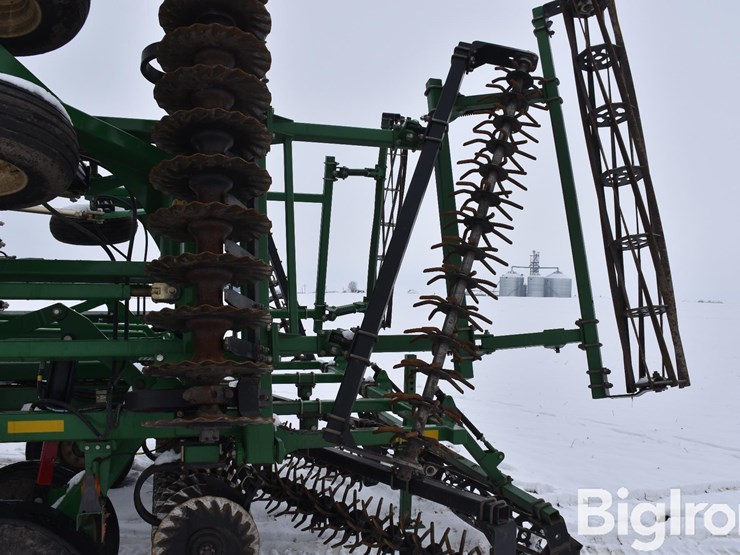 great-plains-2400tm-image-20