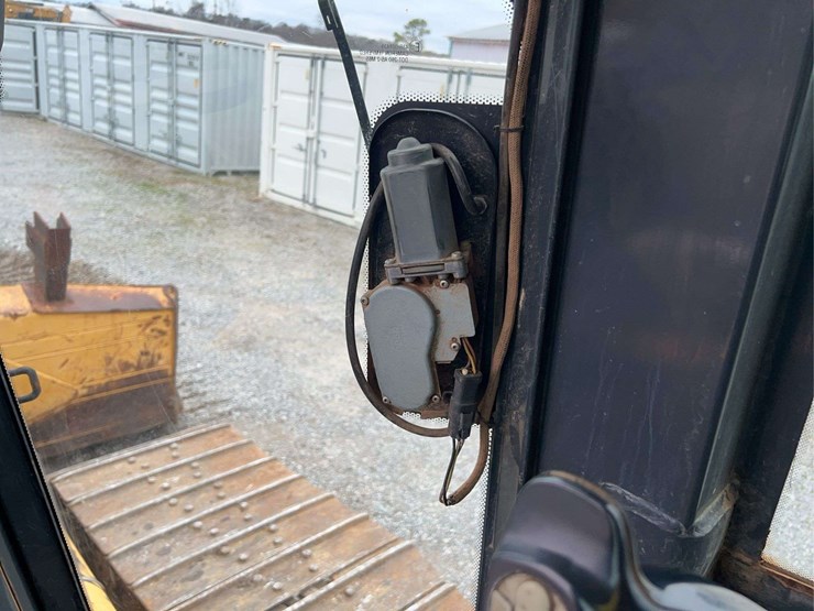 2007-deere-750j-image-40