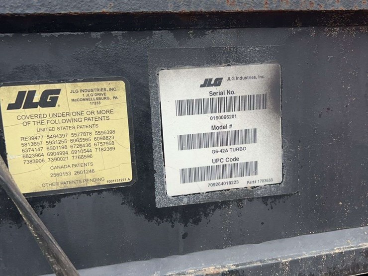 2015-jlg-g6-42a-image-33