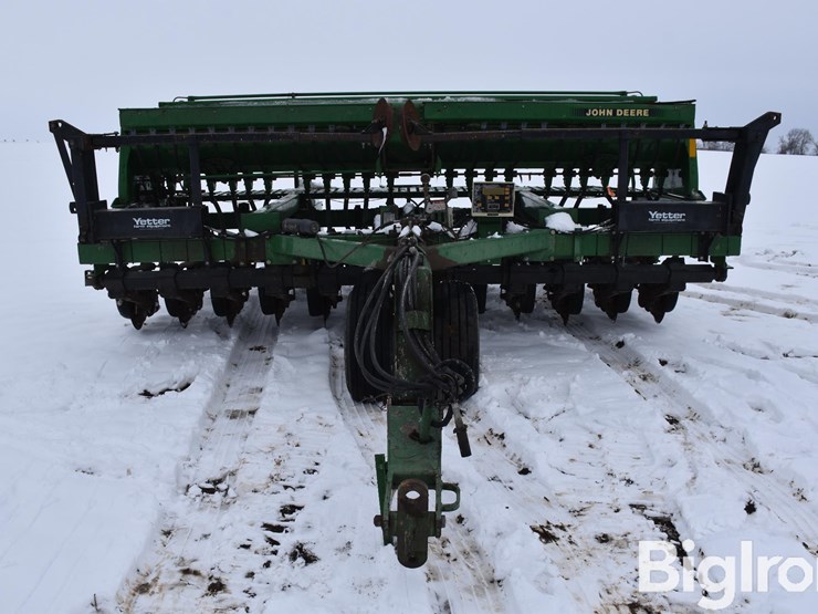 john-deere-750-image-2