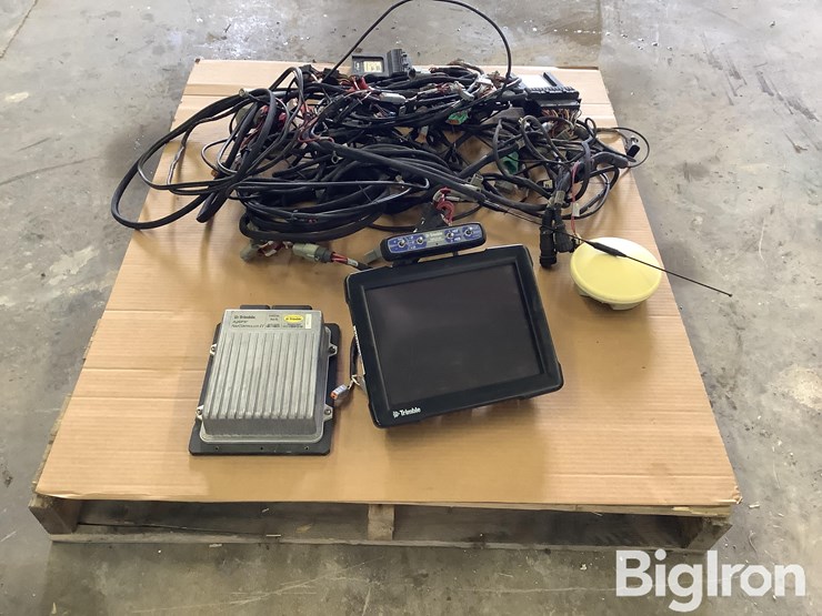 john-deere-8320-image-2