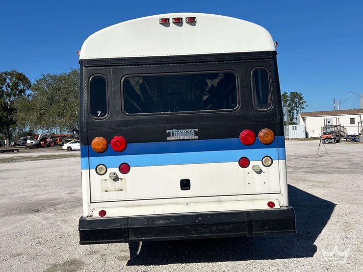 2000-thomas-saf-t-liner-image-23