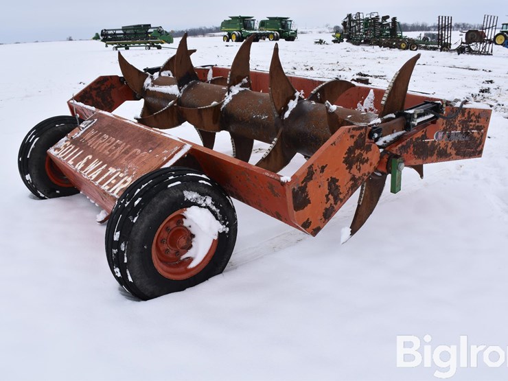 nh-savage-6580-aerator-image-5