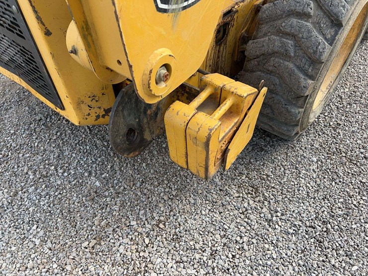 john-deere-317-image-34