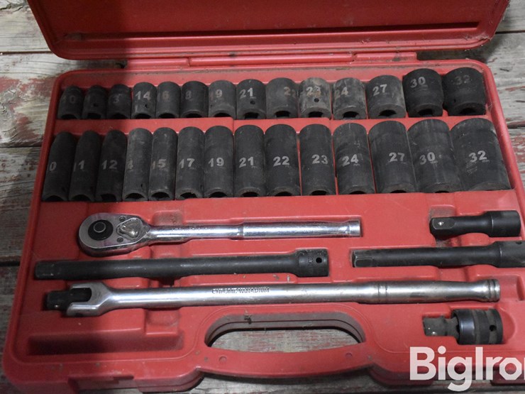 neiko-metric-socket-set-image-1