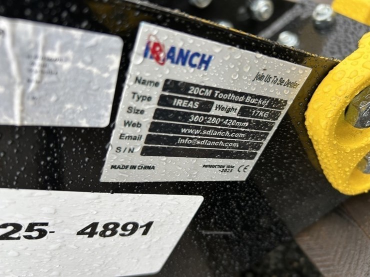 2025-ir-8"-dig-bucket-image-3