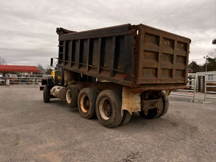 1995-mack-rd688s-image-21