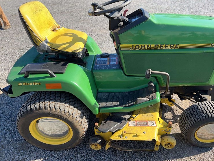 john-deere-425-image-13