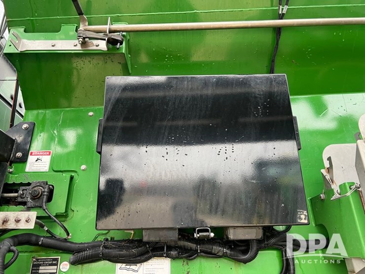 john-deere-600r-image-69