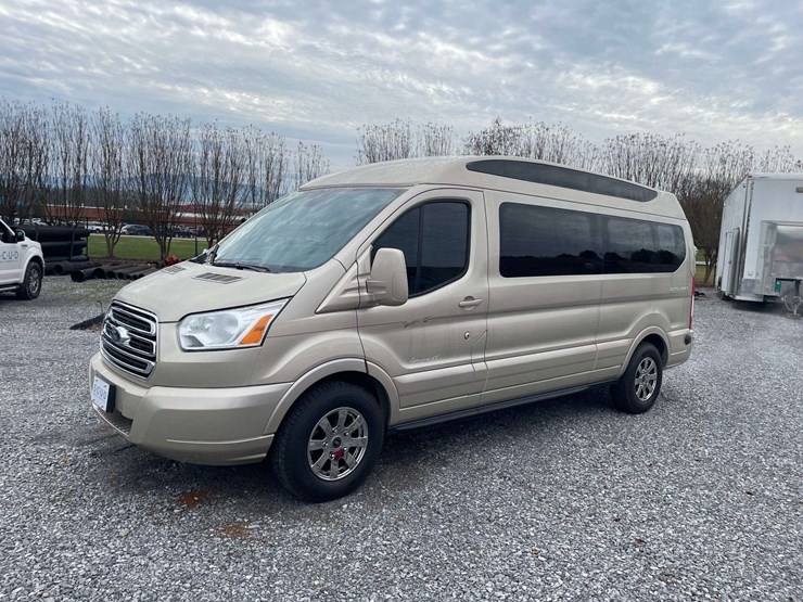 2019-ford-transit-image-1
