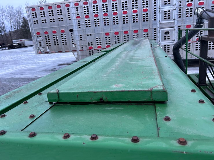 john-deere-750-image-17