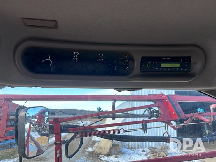 case-ih-patriot-3330-image-23