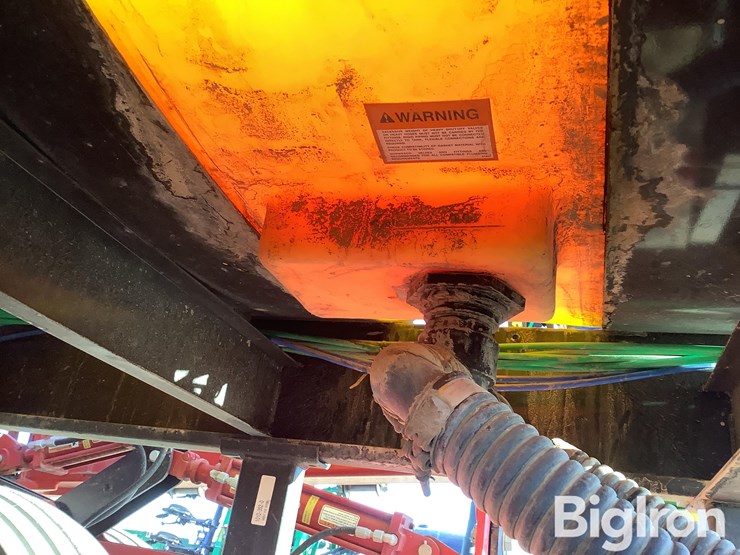 2012-krause-gladiator-16r30-strip-till-machine-image-13