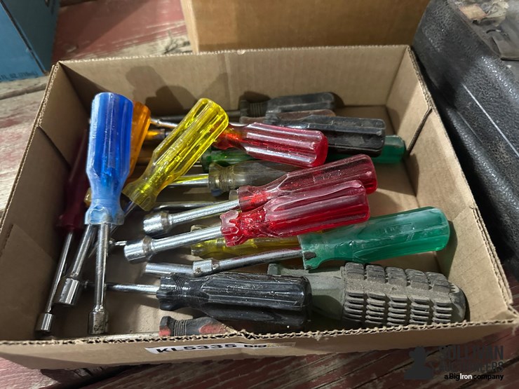box-of-nut-drivers-image-2