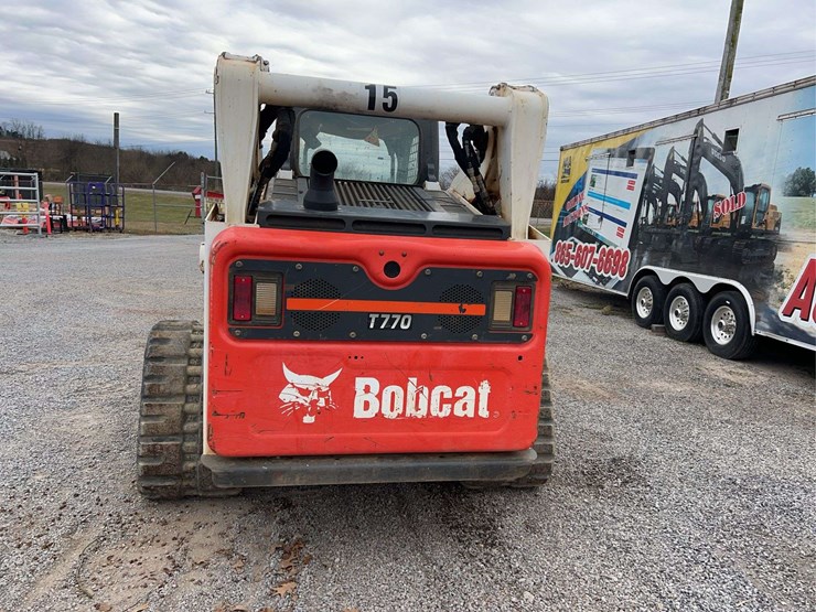 2019-bobcat-t770-image-21