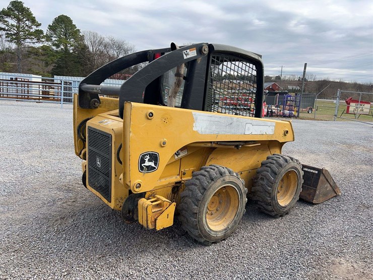 john-deere-317-image-18