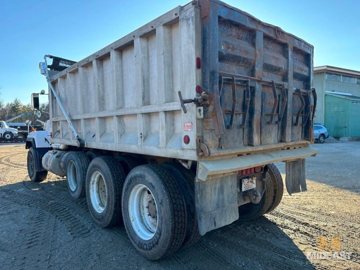 1999-mack-rd688-triaxle-dump-truck-image-6